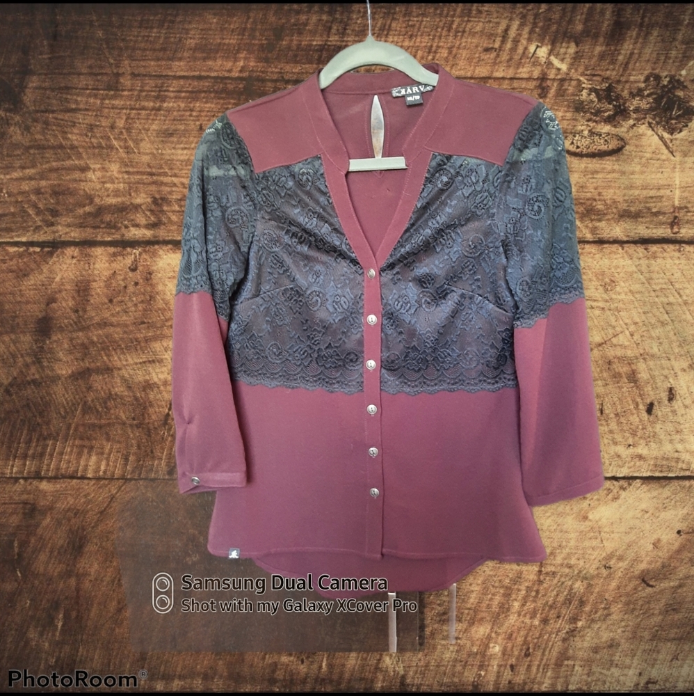 Karv blouse size xs can fit small also